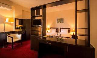 Отель 14 Floor Hotel Ереван Двухместный номер Делюкс с 2 отдельными кроватями-4