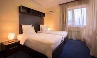 Отель 14 Floor Hotel Ереван Двухместный номер с 2 отдельными кроватями-1